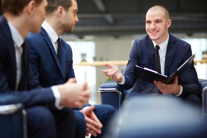 Avantages et inconvénients des agences pour l'emploi